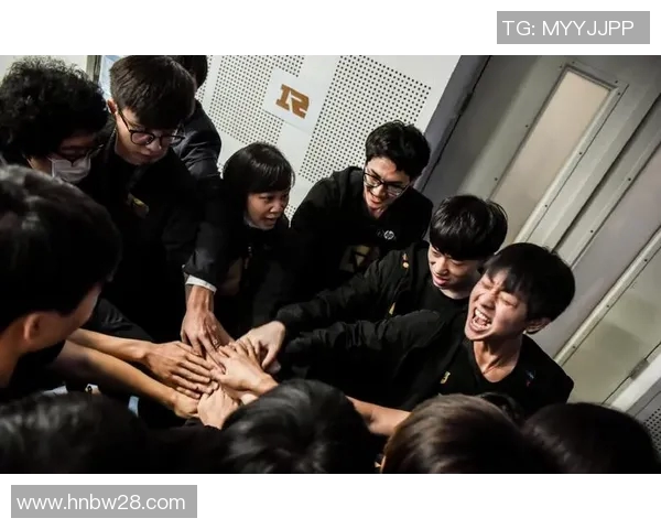 季后赛赛后采访爆金句，引全场大笑